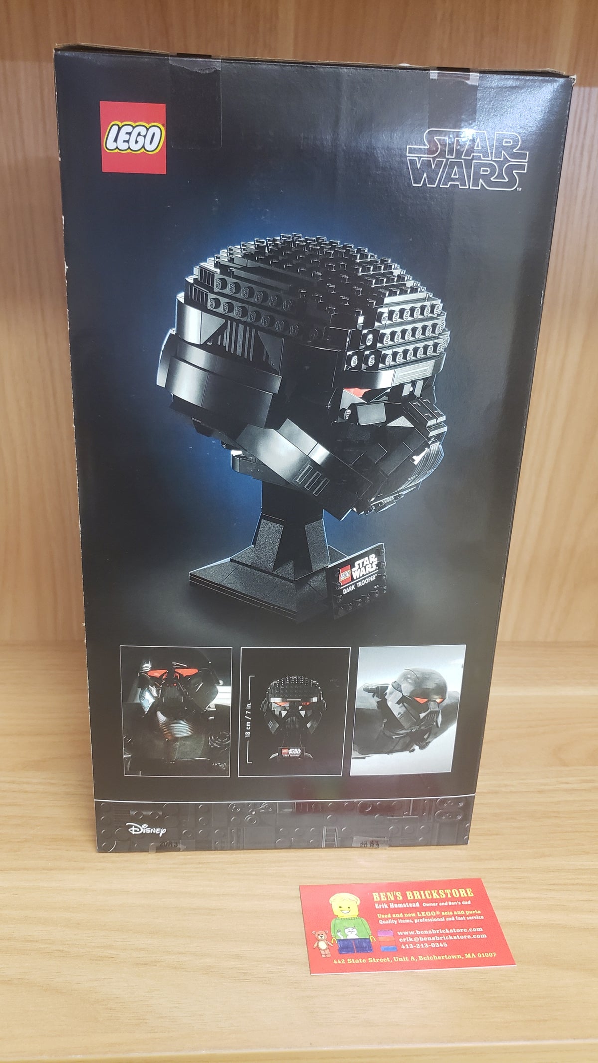 New, Sealed LEGO® Star Wars Set 75343 - Dark Trooper Helmet (693 pcs)