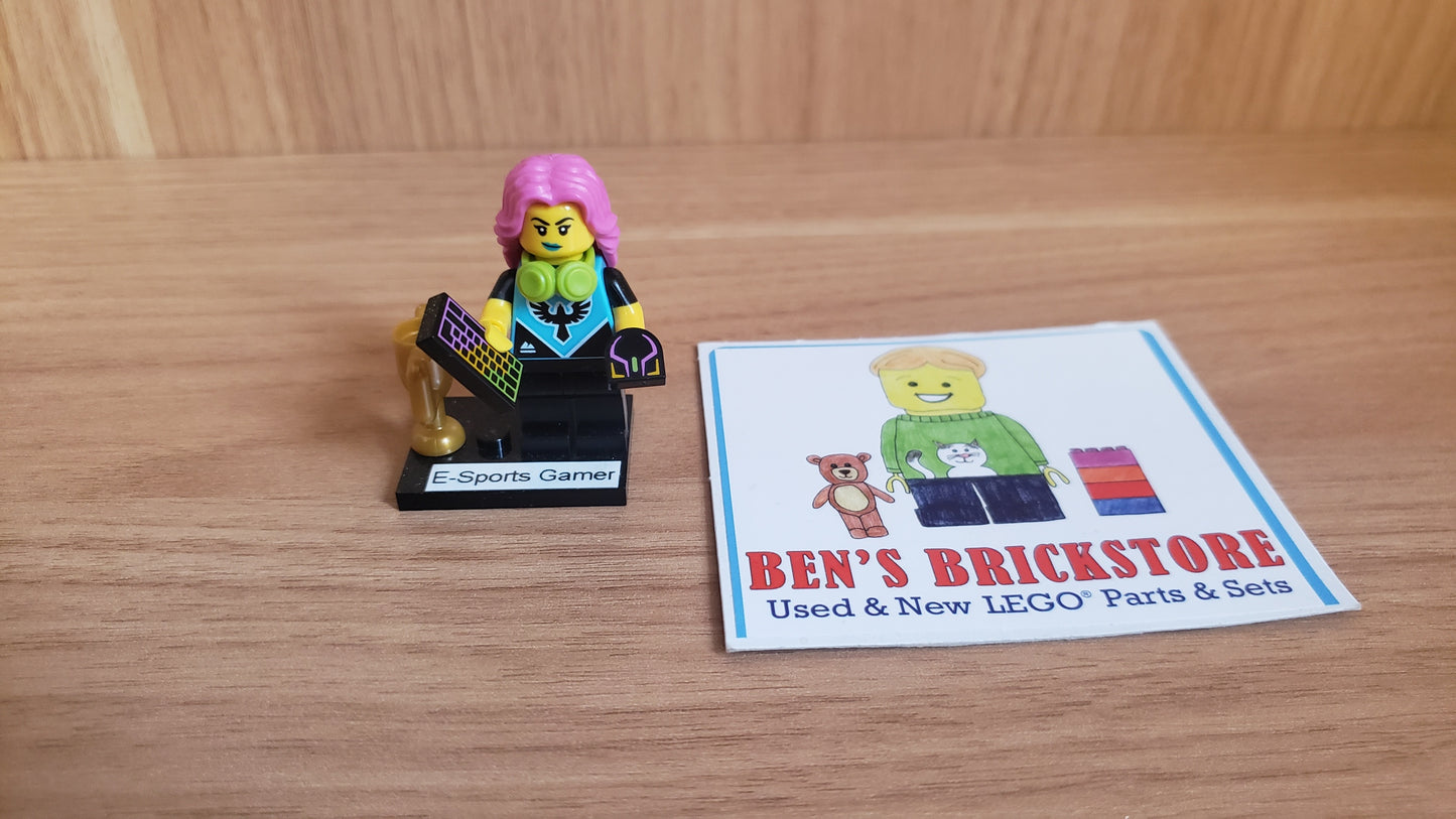 New, Complete LEGO® Collectible Minifigures Set col25-2 - E-Sports Gamer, Series 25 (Complete Set with Stand and Accessories)