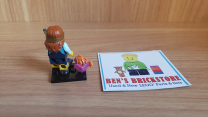New, Sealed LEGO® Collectible Minifigures Set col29-2 Marine Biologist, Series 29 (Complete Set with Stand and Accessories)