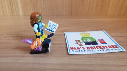 New, Sealed LEGO® Collectible Minifigures Set col29-2 Marine Biologist, Series 29 (Complete Set with Stand and Accessories)
