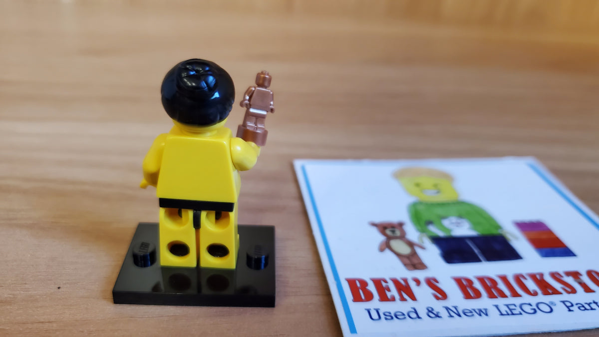 Used, Complete LEGO® Collectible Minifigures Set 8803, col03-7 - Sumo Wrestler, Series 3 (Complete Set with Stand and Accessories)