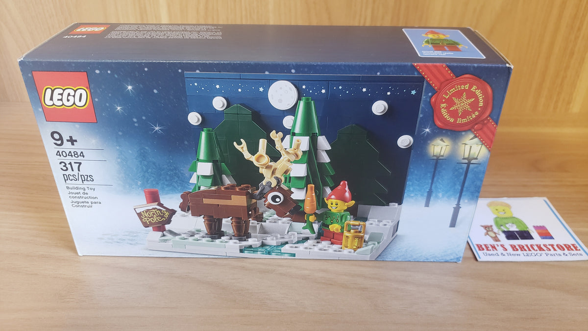 New/Sealed LEGO® Holiday & Event Christmas Set 40484 - Santa's Front Yard (317 pcs)