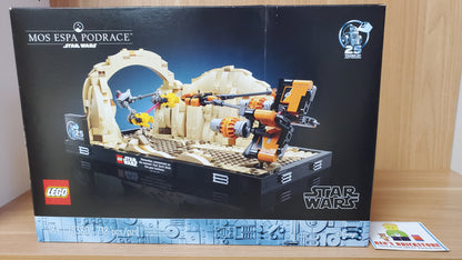 New, Sealed DAMAGED BOX LEGO® Star Wars™ Mos Espa Podrace™ Diorama Set 75380 (718 pieces)