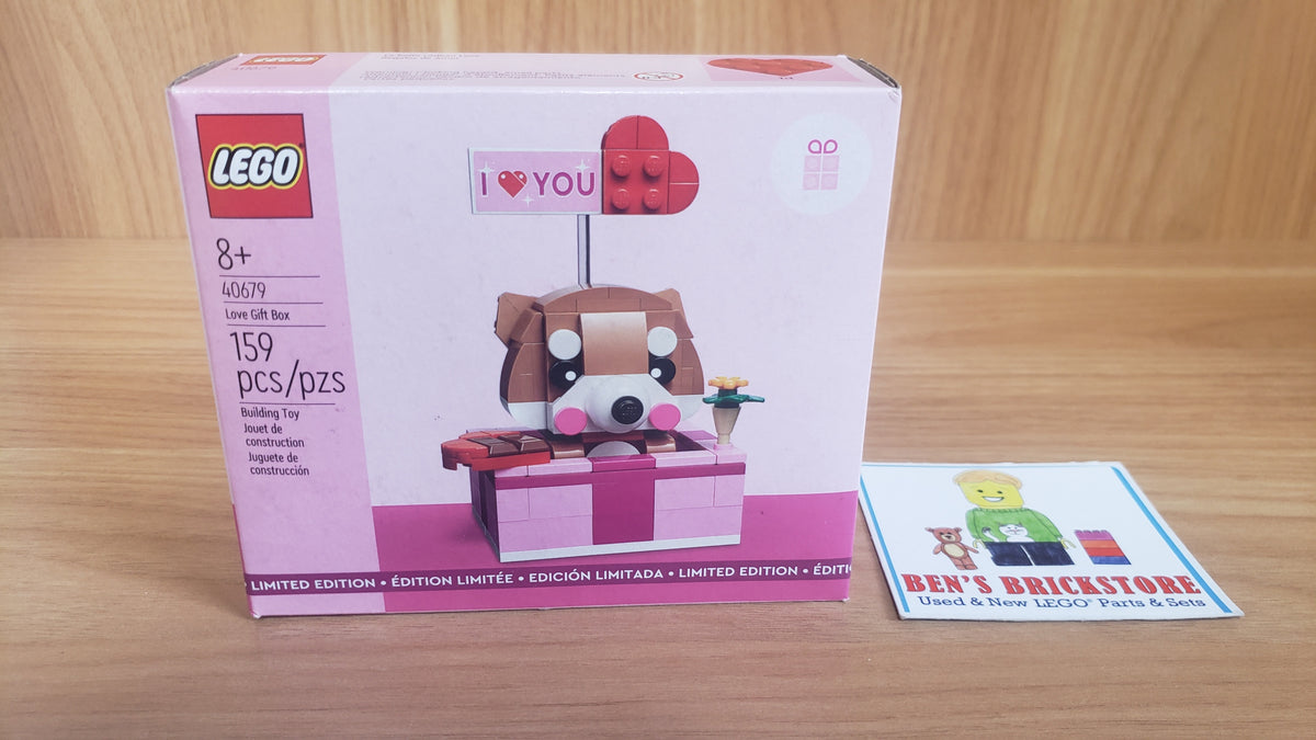 New, Sealed LEGO® Holiday & Event Valentine's Day Set 40679 - Love Gift Box (159 pcs)