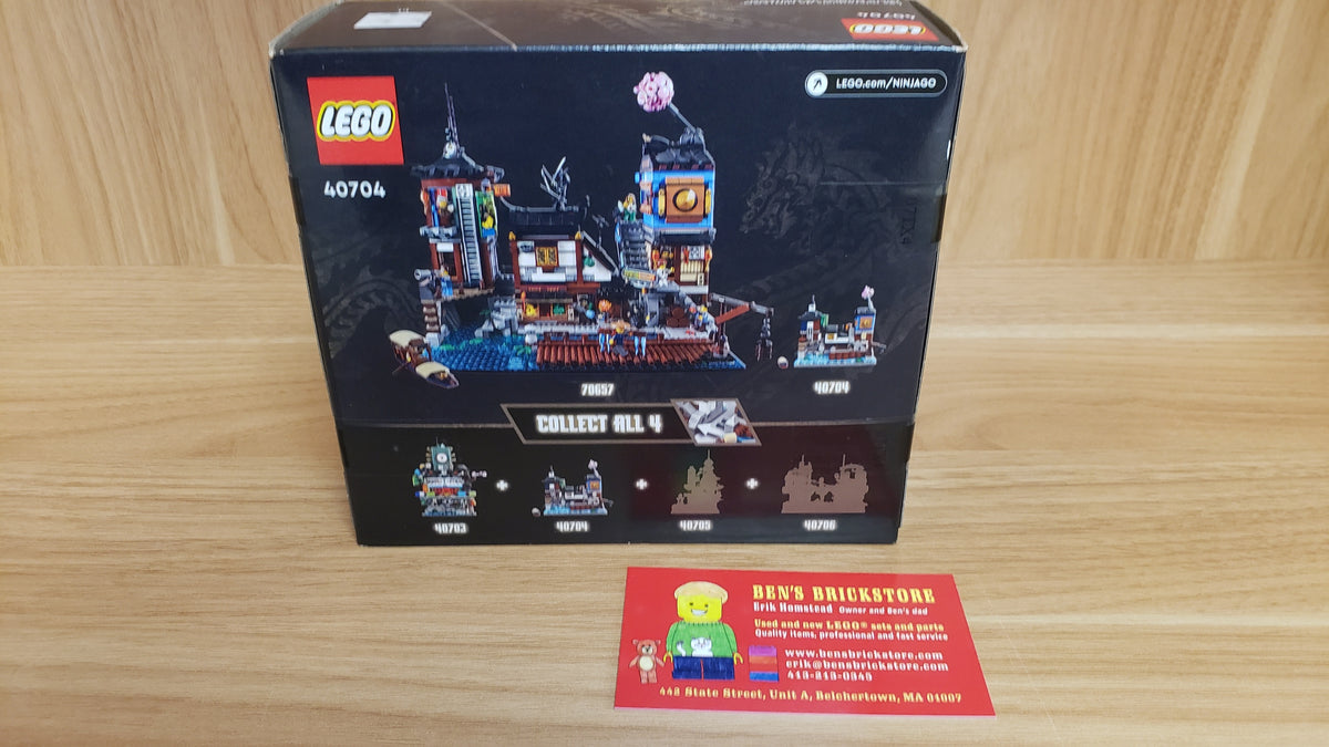 New, Sealed LEGO® Ninjago Set 40704 - Micro NINJAGO Docks (275 pcs)