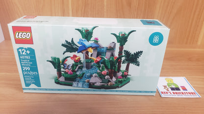 New, Sealed LEGO® Brand Set 40782 - Tropical Rainforest Diorama (299 pcs)