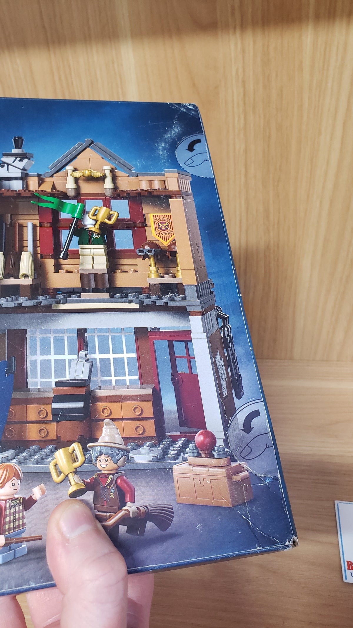 New, Sealed LEGO® Harry Potter Set 76452 - Quality Quidditch Supplies & Ice Cream Parlour